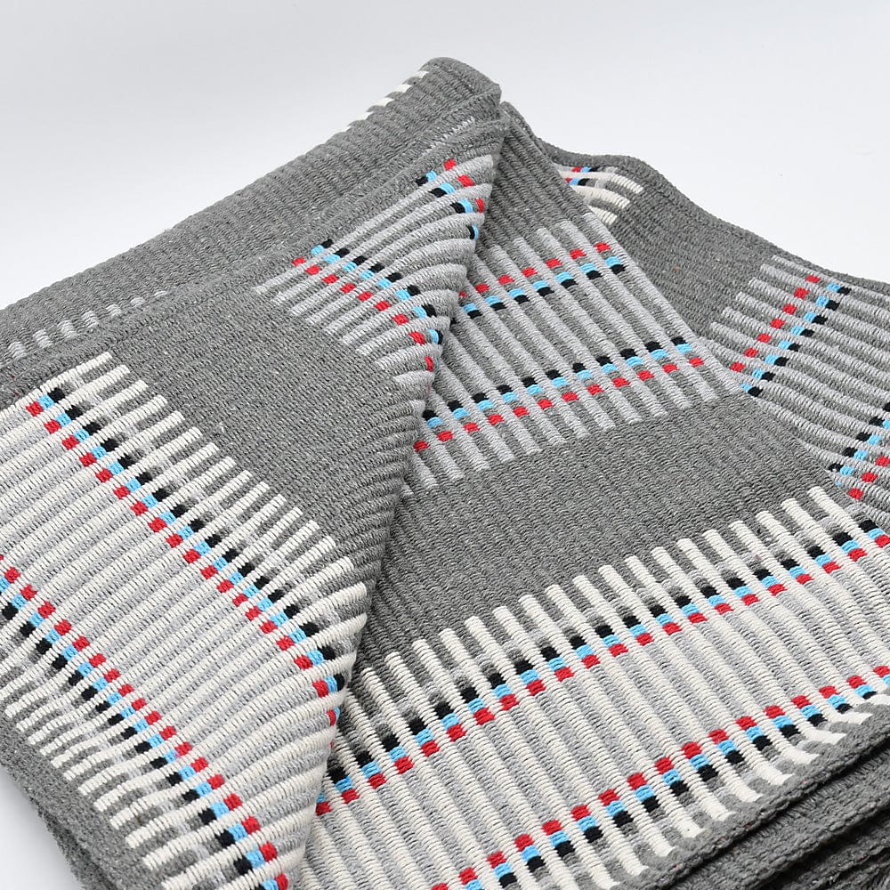luisa-paix-o-manta-de-mira-de-aire-plaid-gris-turquoise-200x140 image 4
