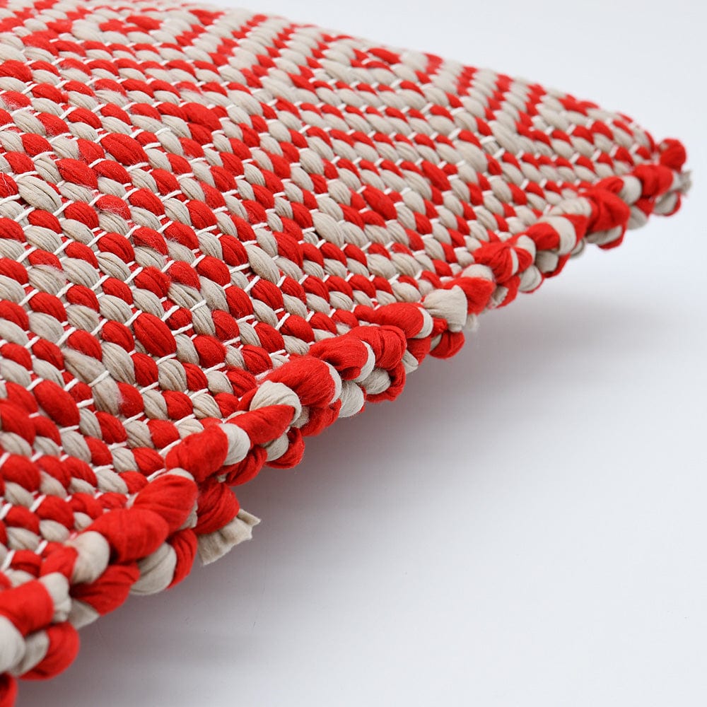 luisa-paix-o-housse-de-coussin-fibres-recycl-es-rouge-40x40cm image 3