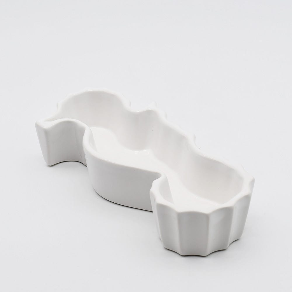 luisa-paix-o-hippocampe-petit-plat-c-ramique-blanche-18cm image 2