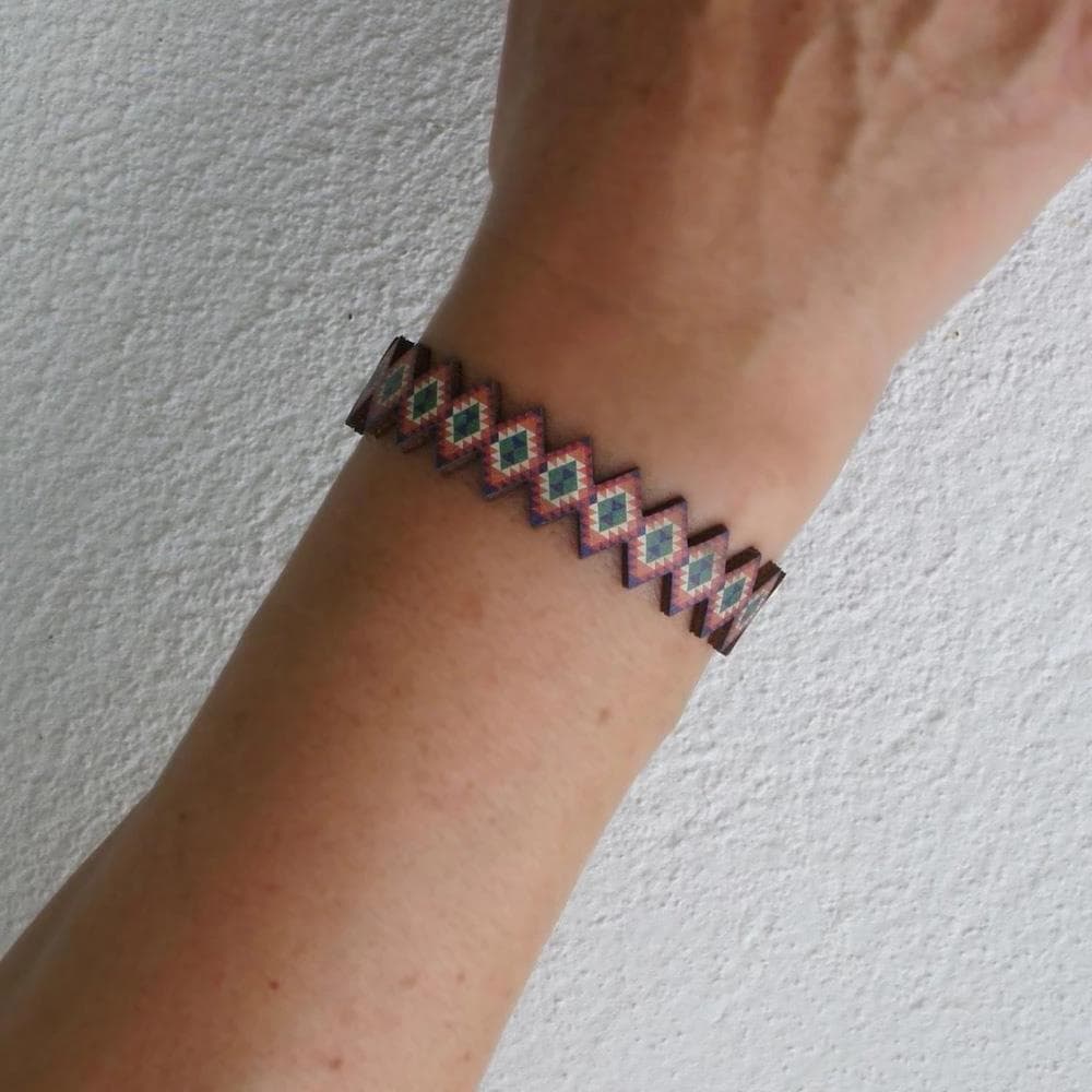 luisa-paix-o-tribal-bracelet-li-ge-fermoir-dor image 4