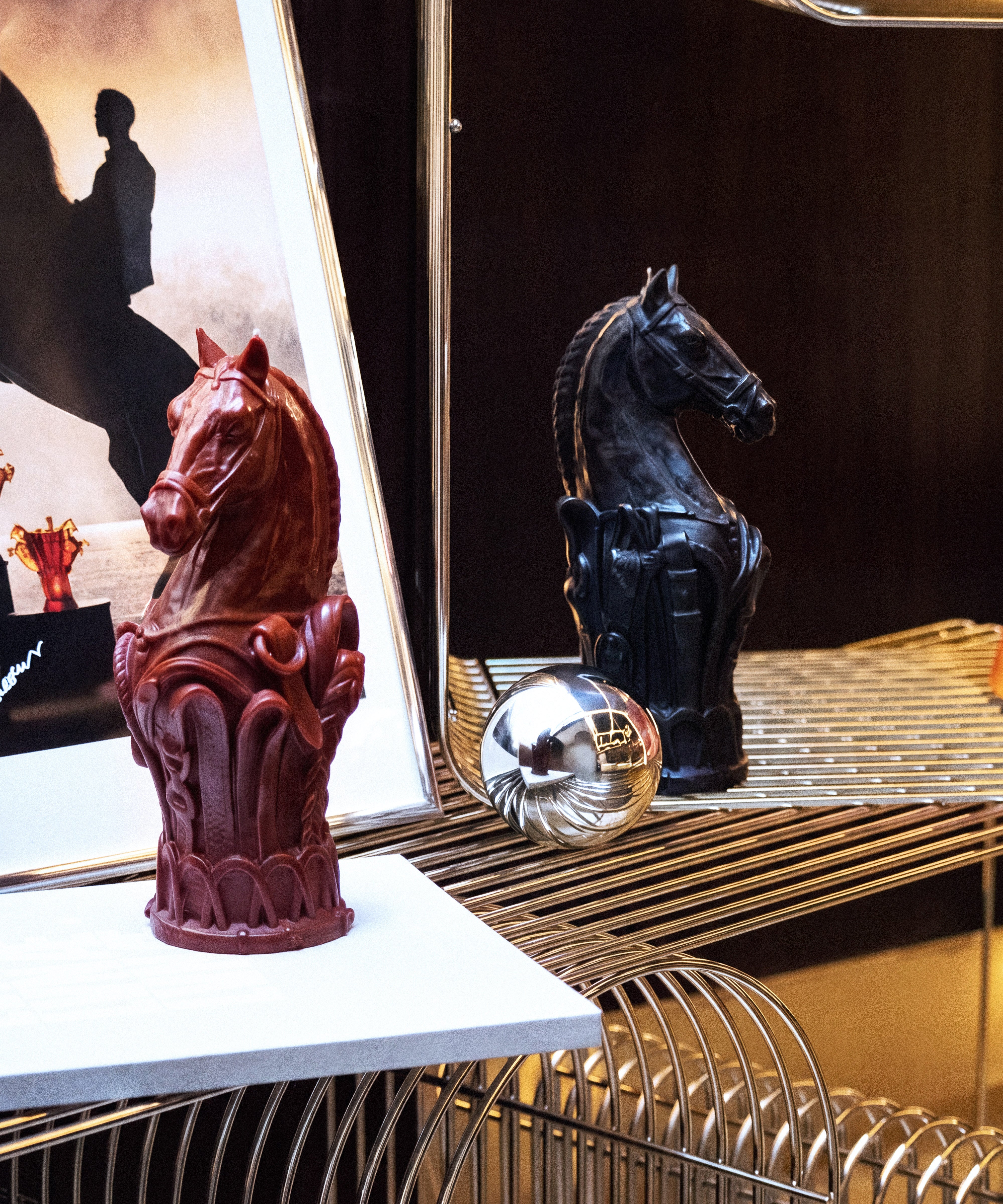 daum-r-ve-equestre-bougie-sculpt-e-cavalier-chec-noire image 3