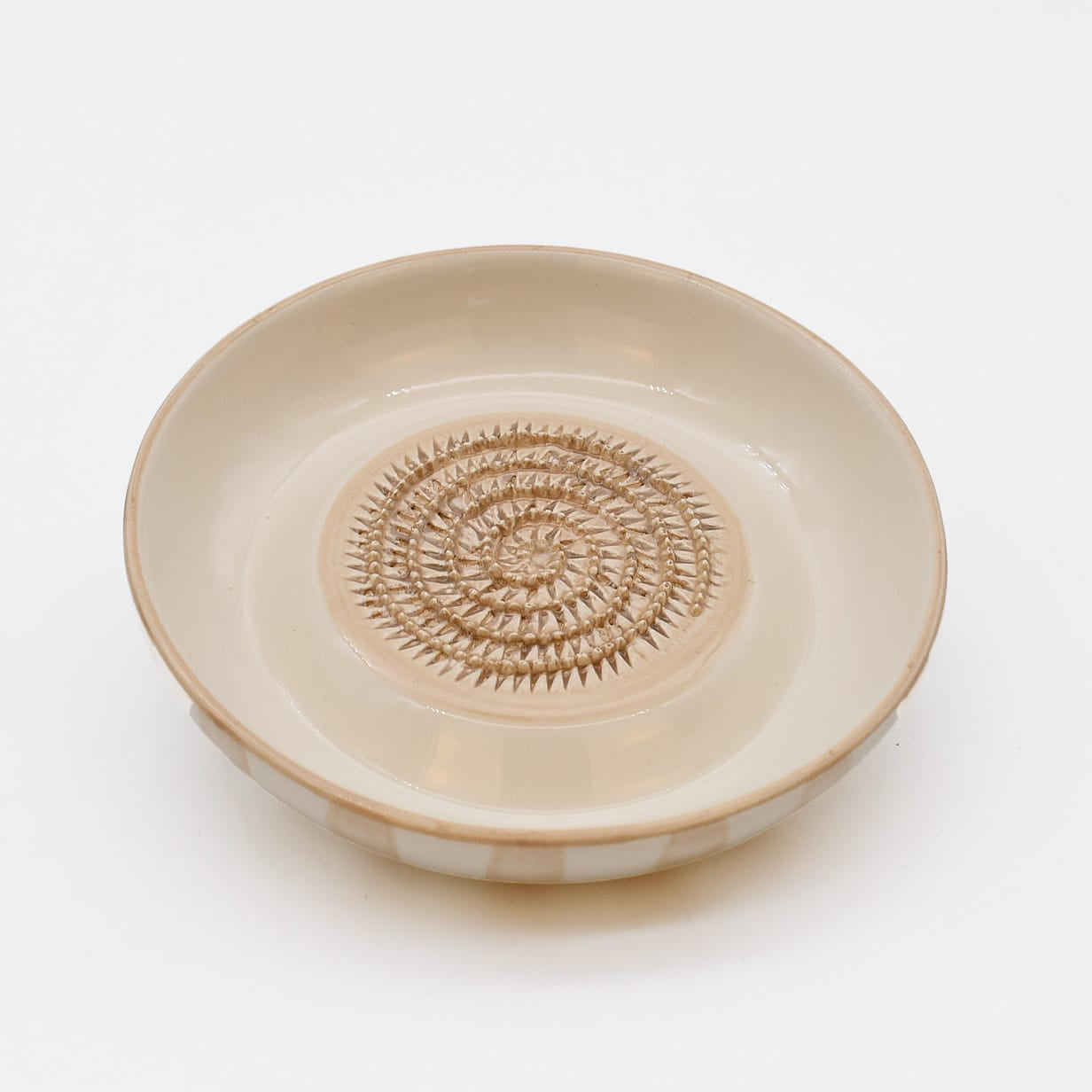 luisa-paix-o-costa-nova-mar-assiette-r-per-c-ramique-moka-12-cm image 4