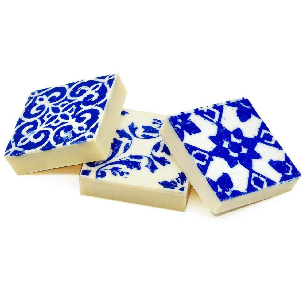 luisa-paix-o-lisboa-savon-artisanal-citron-azulejos-80g image 2