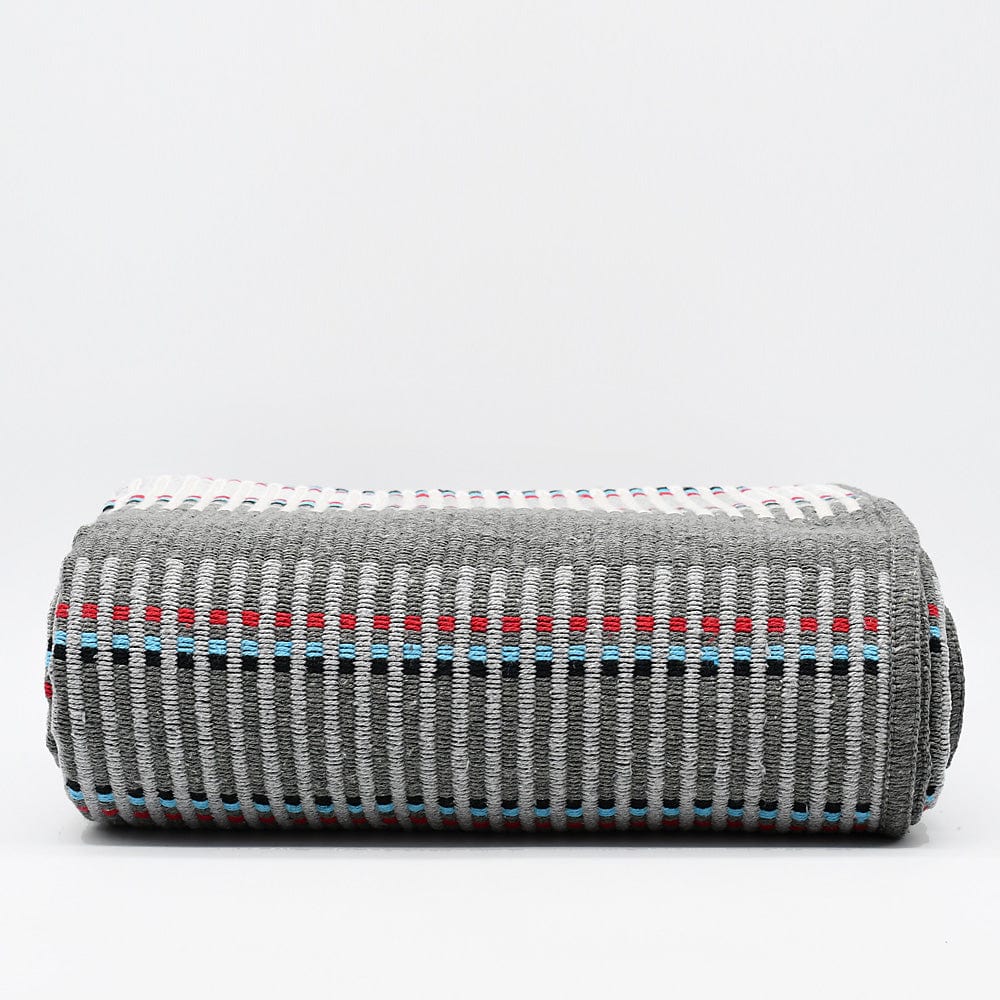 luisa-paix-o-manta-de-mira-de-aire-plaid-gris-turquoise-200x140 image 1
