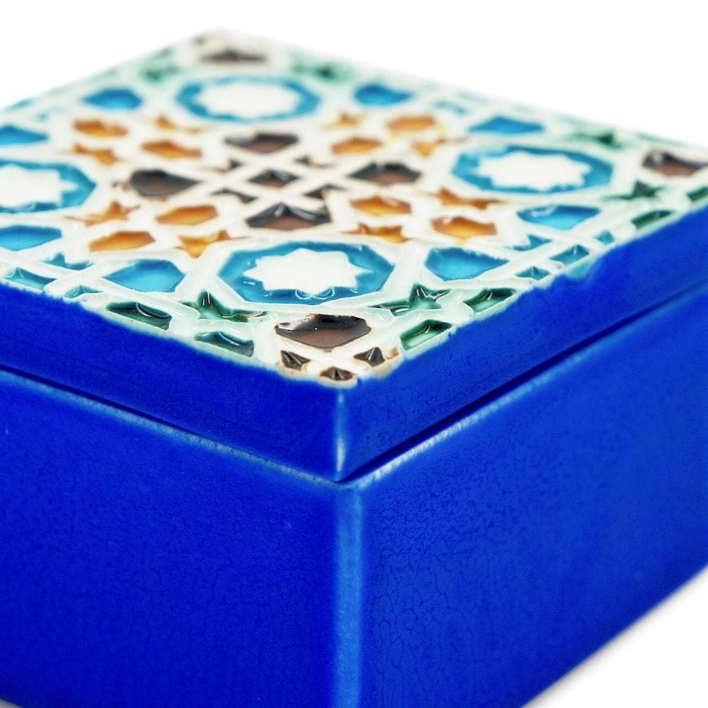 luisa-paix-o-azulejo-bo-te-c-ramique-9-cm-peinte-main-2 image 3