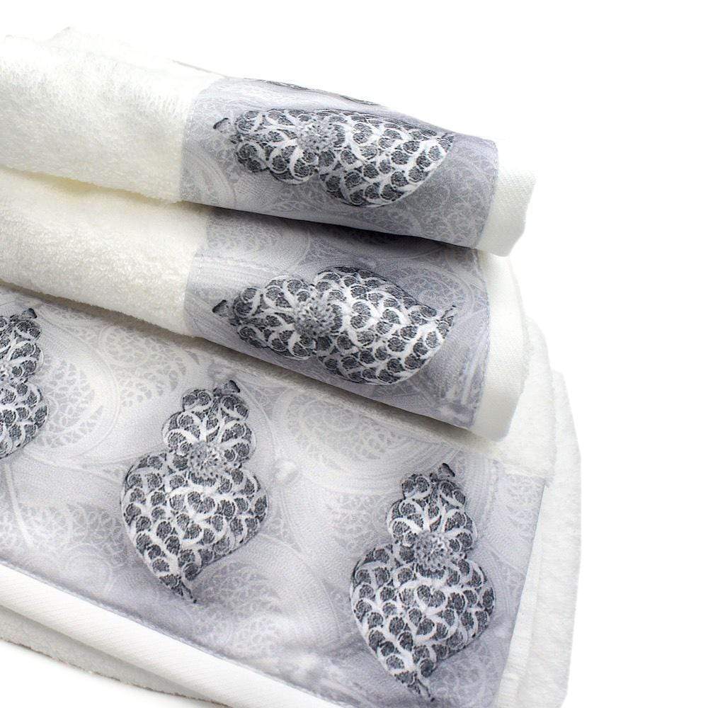 luisa-paix-o-coeur-de-viana-parure-de-bain-coton-argent image 2