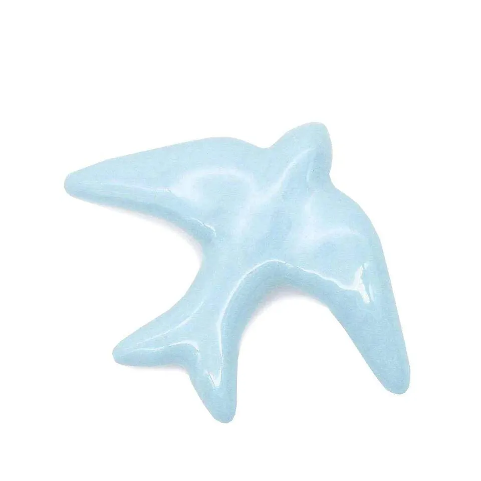 hirondelle-traditionnelle-c-ramique-bleu-ciel-murale-11cm image 1