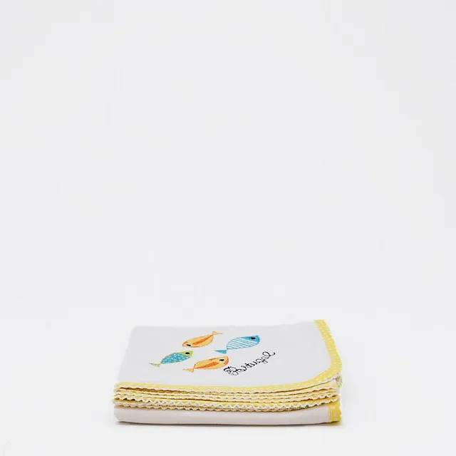 luisa-paix-o-linge-portugal-doudou-sardinhas-jaune-62x62 image 1