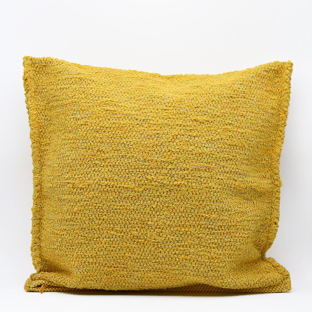 luisa-paix-o-housse-de-coussin-artisanale-60x60-jaune-fibres image 1