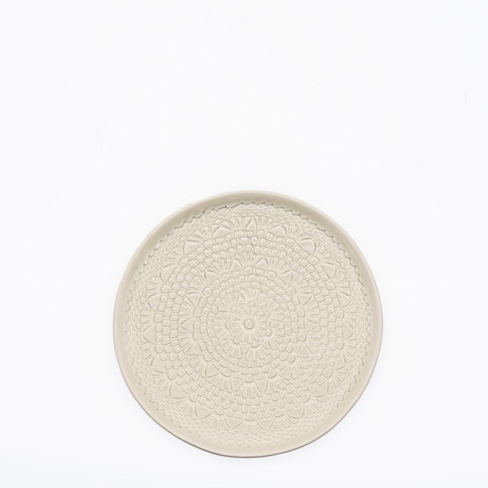 luisa-paix-o-carimbada-assiette-dessert-beige-20-cm image 1