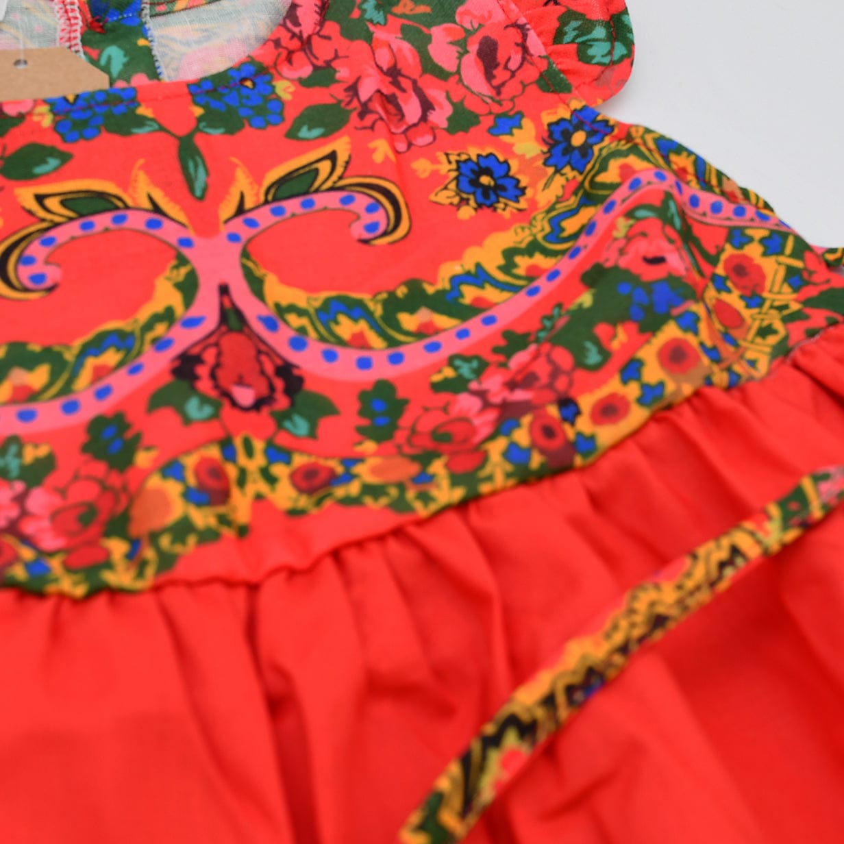 luisa-paix-o-viana-robe-enfant-rouge-motifs-floraux-3-ans image 4