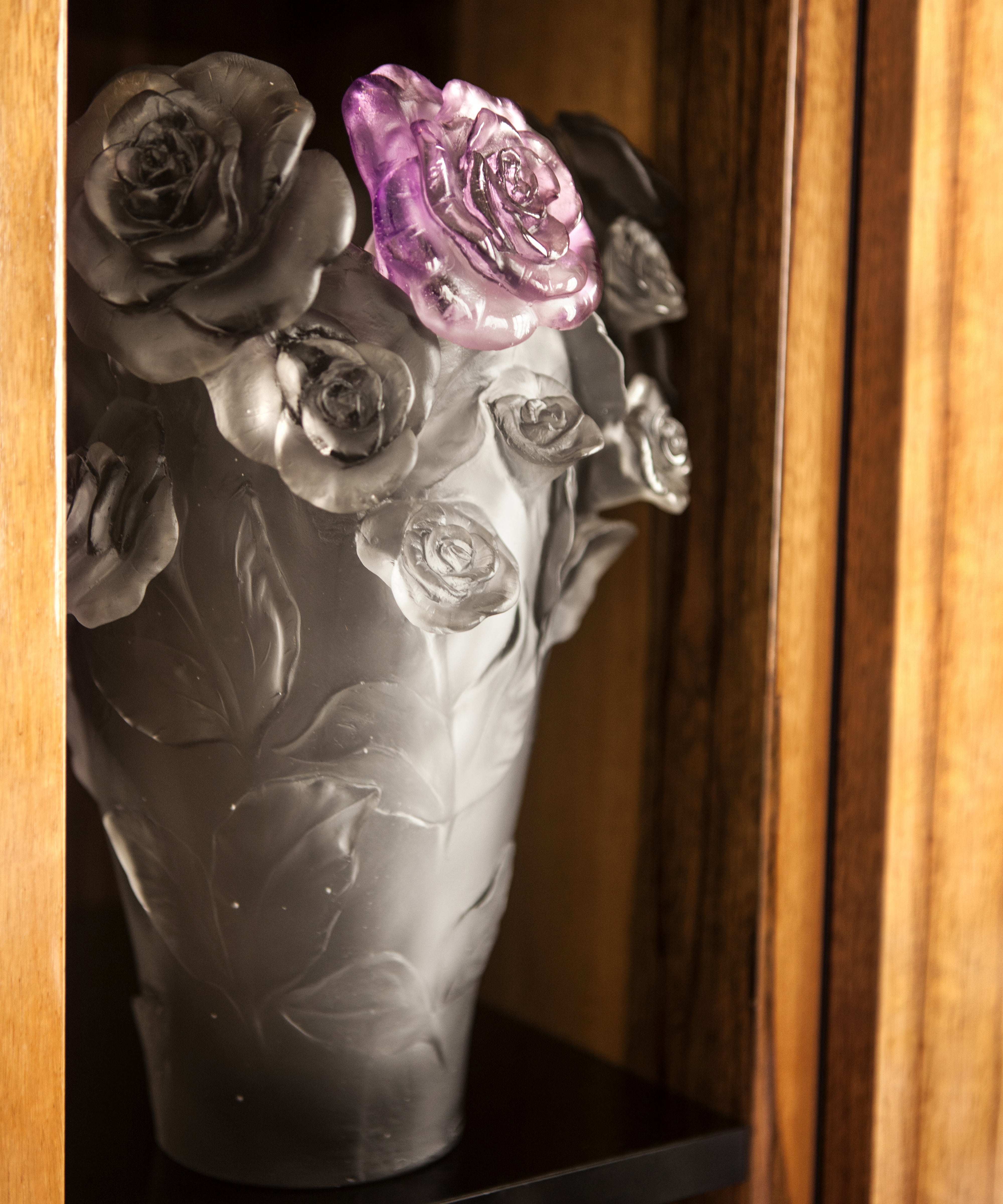 daum-rose-passion-vase-gris-fleur-violette-grand-mod-le image 2