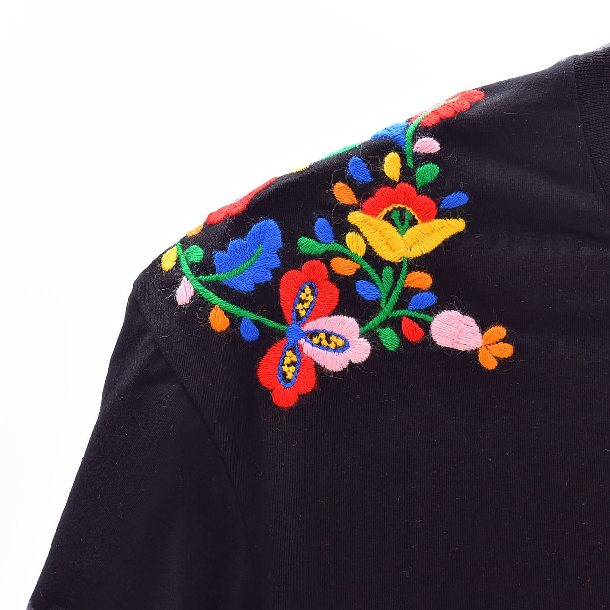 luisa-paix-o-viana-tee-shirt-coton-noir-brod-main image 3
