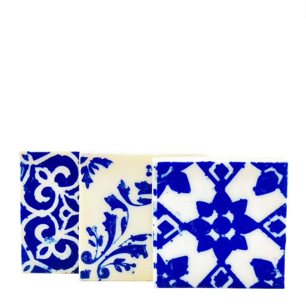 luisa-paix-o-lisboa-savon-artisanal-citron-azulejos-80g image 1