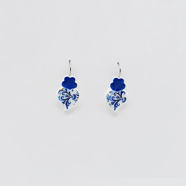 luisa-paix-o-bijoux-du-portugal-boucles-d-oreilles-azulejos-c-ramique-3-cm image 1