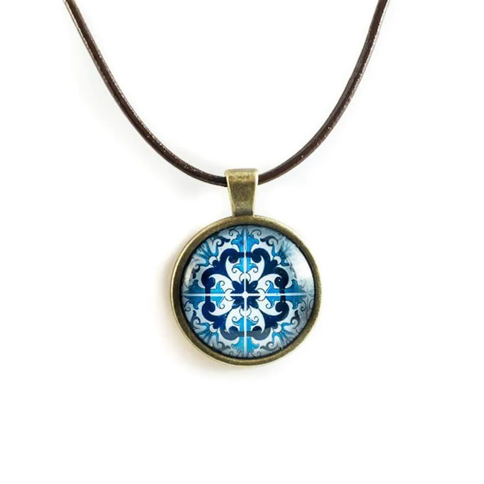 luisa-paix-o-azulejo-collier-cuir-pendentif-44cm image 1