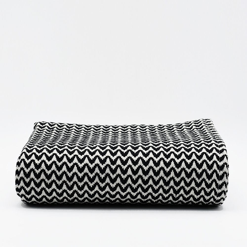 luisa-paix-o-ondas-plaid-coton-180x130cm-noir-frang image 1