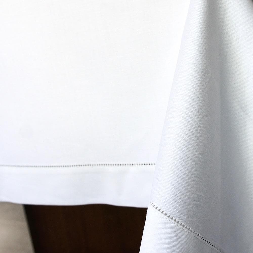 luisa-paix-o-arts-table-nappe-blanche-coton-300x180 image 3