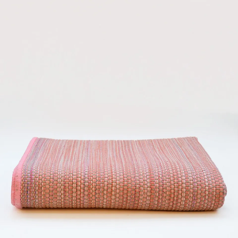 luisa-paix-o-tapis-fibres-m-lang-es-rose-200x140cm image 1