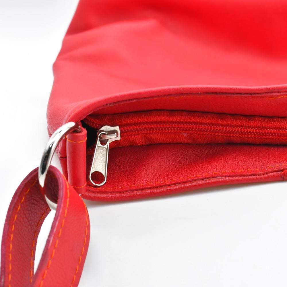 luisa-paix-o-accessoires-du-portugal-sac-besace-cuir-rouge-souple image 2