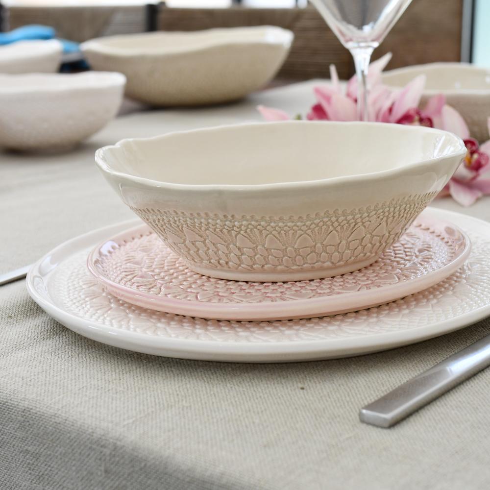 luisa-paix-o-carimbada-assiette-blanche-27-cm-artisanale image 3