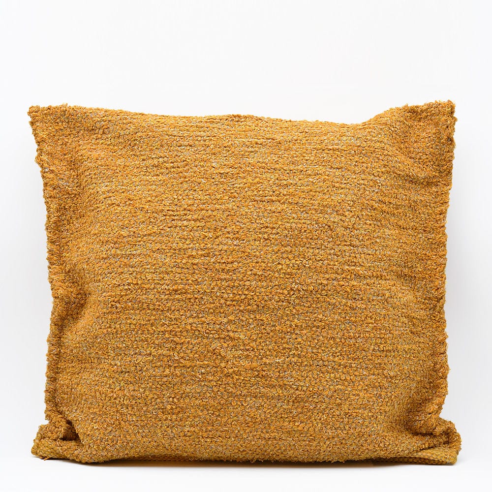 luisa-paix-o-housse-de-coussin-60x60-ocre-artisanale image 1