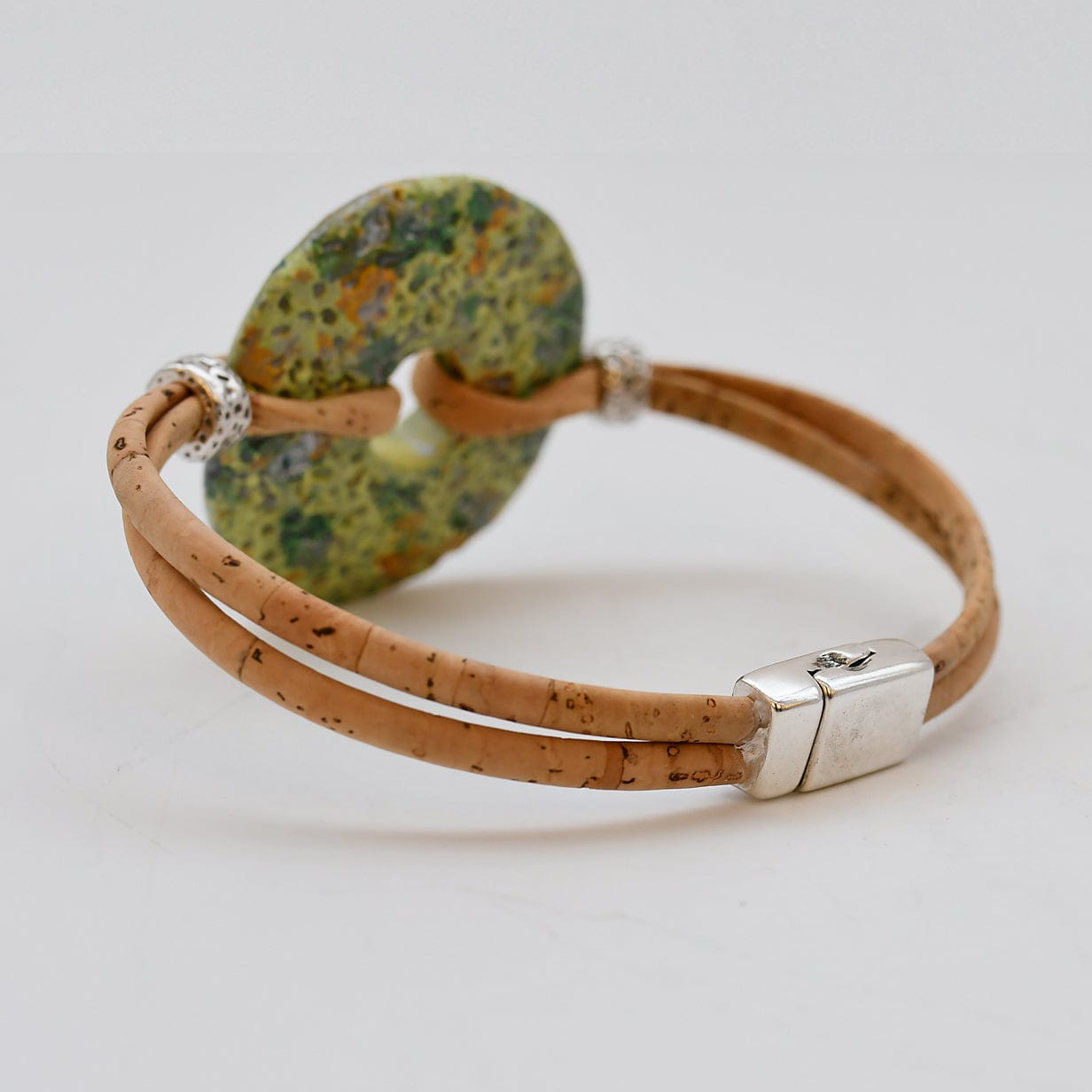 luisa-paix-o-bijoux-bracelet-li-ge-m-daillon-vert-21cm image 4