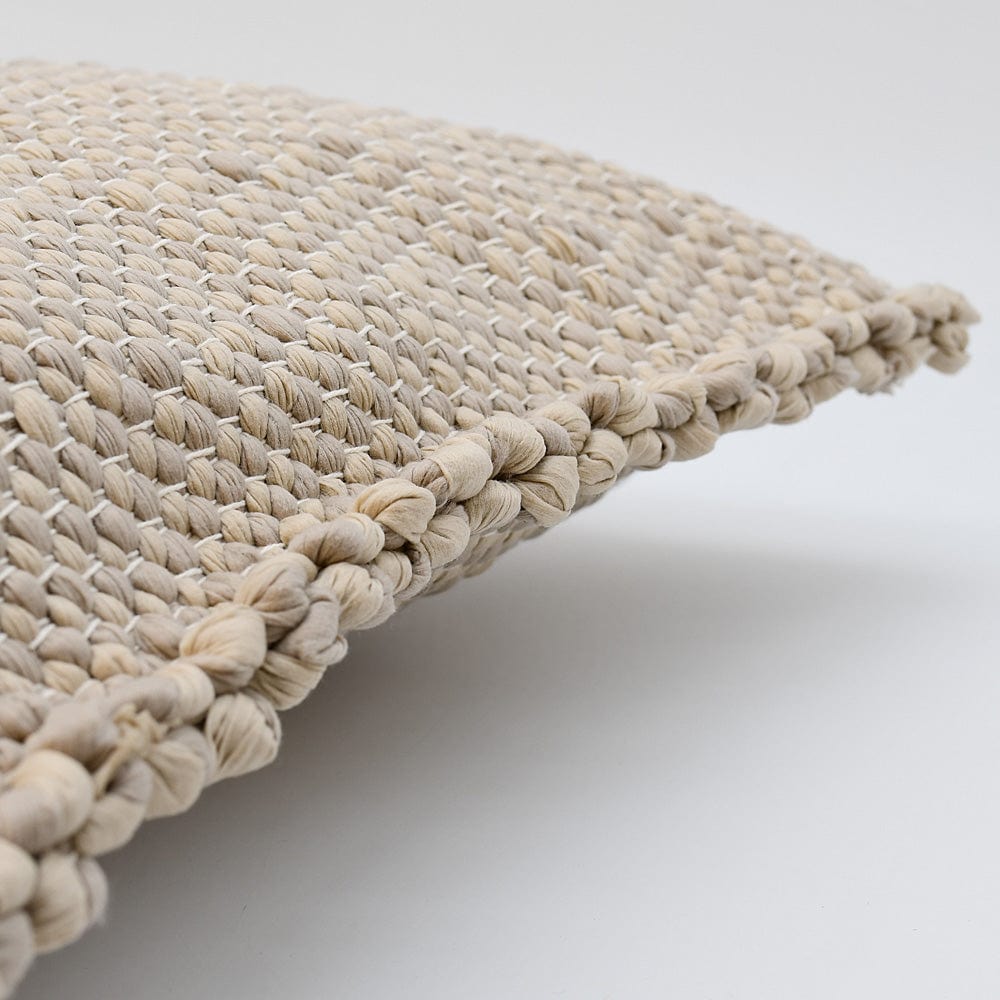 luisa-paix-o-housse-de-coussin-fibres-recycl-es-beige-40x40cm image 3