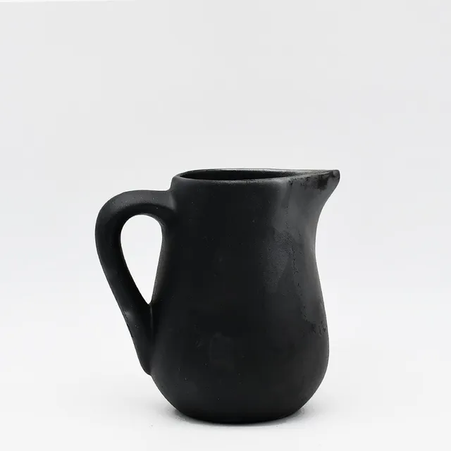 luisa-paix-o-bisalh-es-pichet-terre-cuite-noire-16cm-eau image 1