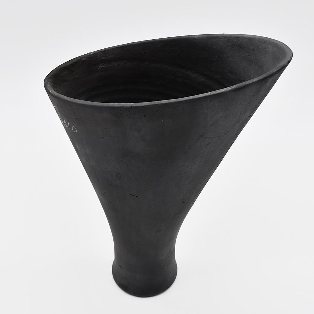 luisa-paix-o-vase-terre-cuite-noire-bisalh-es-30-cm image 3