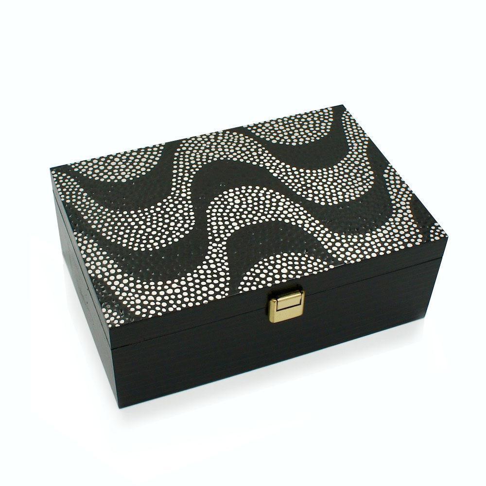 luisa-paix-o-cal-ada-coffret-bois-peint-8-compartiments image 2