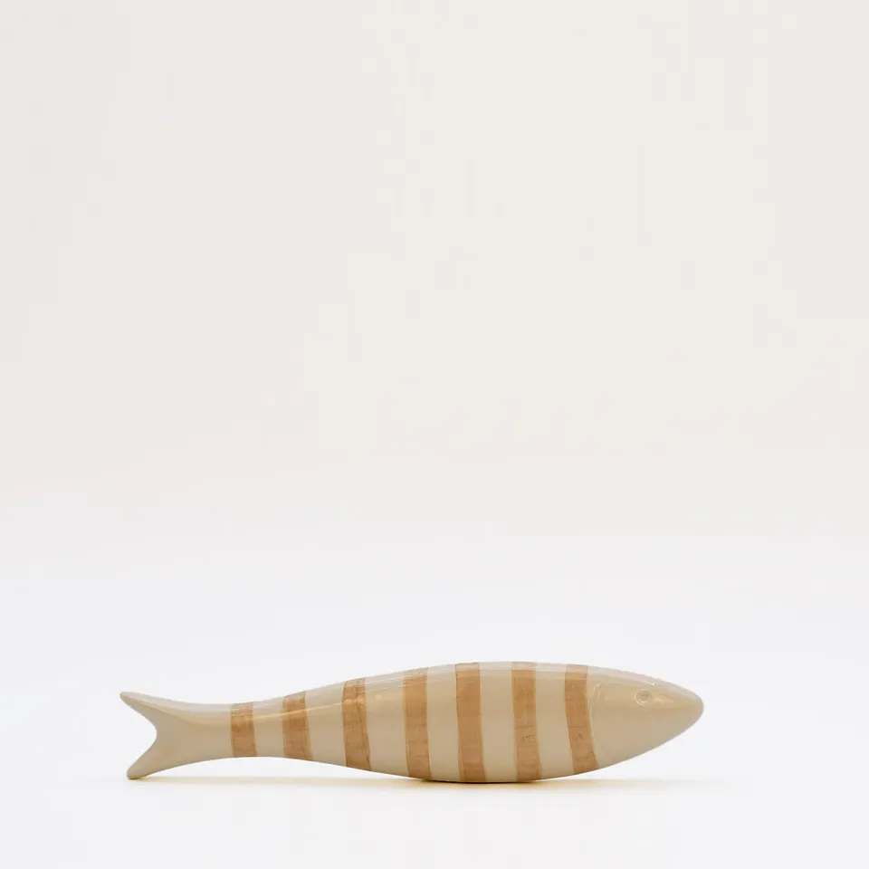 luisa-paix-o-sardine-c-ramique-moka-ray-e-poser-19x4cm image 1