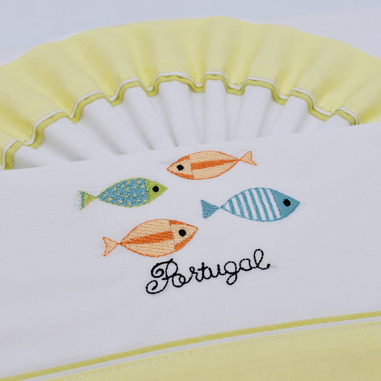 luisa-paix-o-sardinhas-parure-lit-b-b-coton-jaune image 2