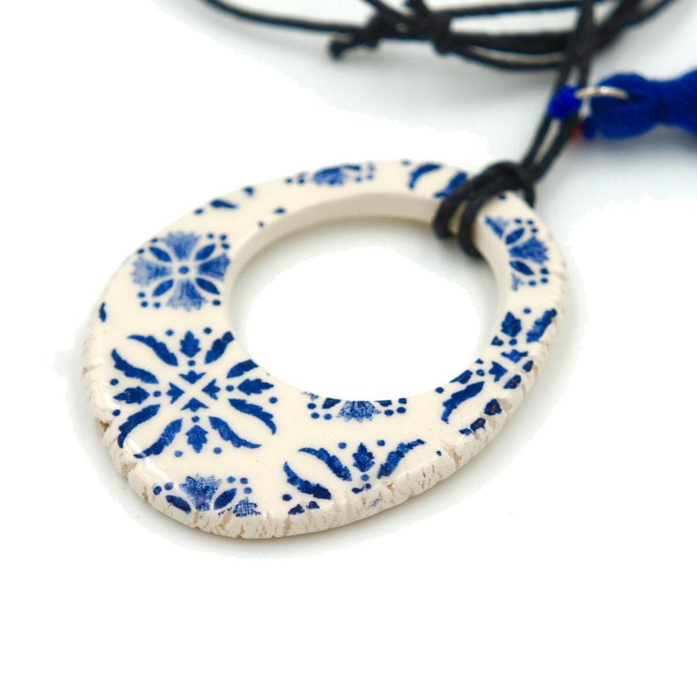 luisa-paix-o-bijoux-du-portugal-collier-c-ramique-azulejos-bleus image 2