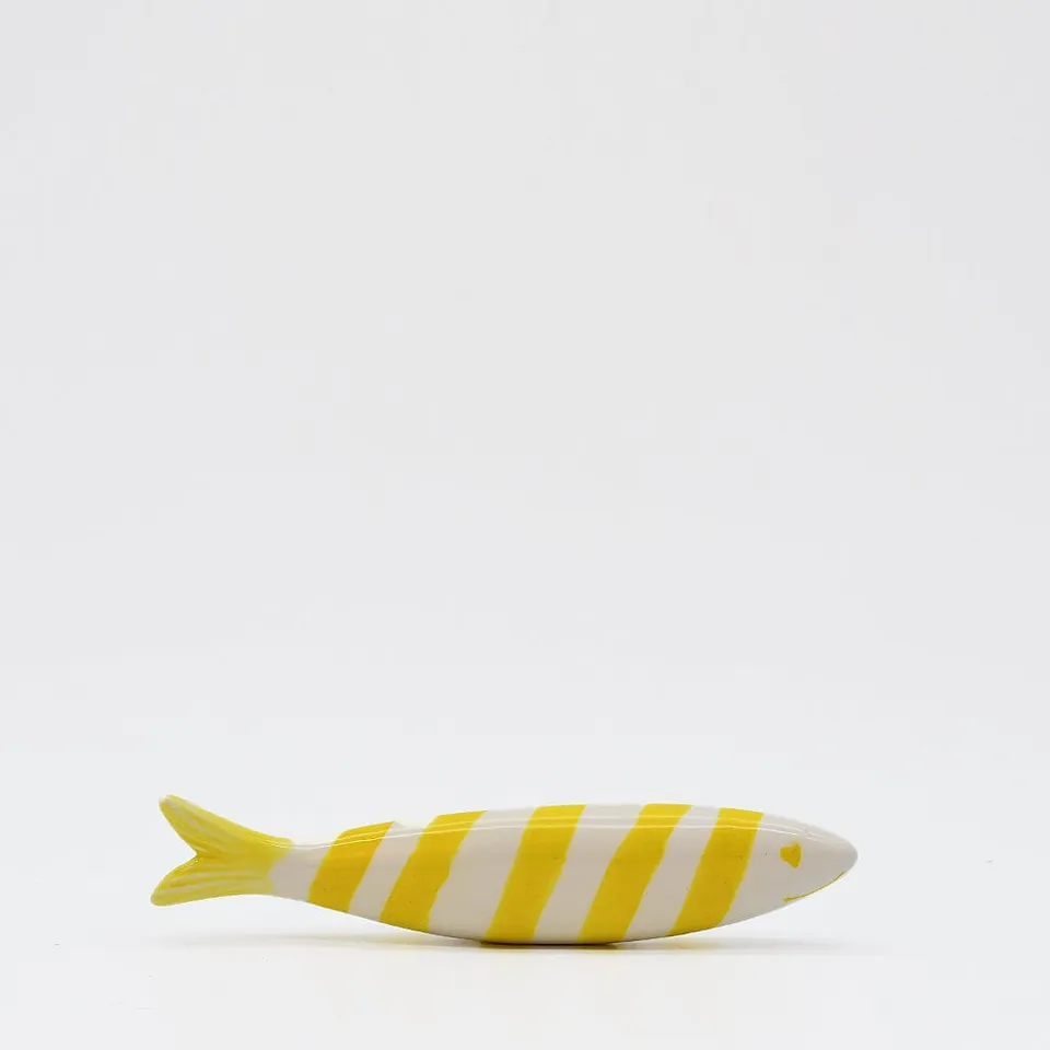 luisa-paix-o-sardine-souriante-en-c-ramique-jaune-19-cm image 1