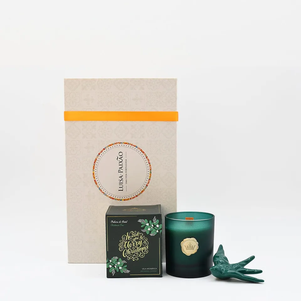 luisa-paix-o-sapin-toil-coffret-cadeau-bougie-sapin-hirondelle image 1