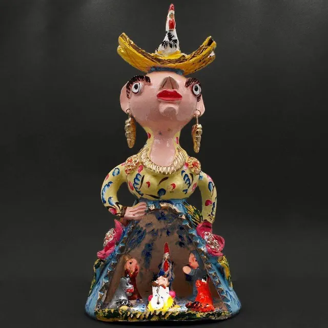 luisa-paix-o-boneca-com-pr-s-pio-40-cm-figurine-j-lia-c-ta image 1