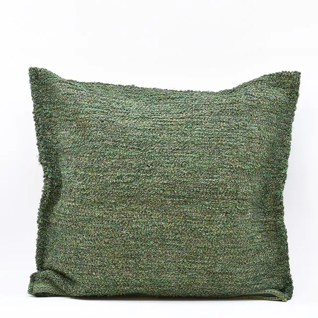 luisa-paix-o-housse-de-coussin-60x60-vert-moyen-artisanale image 1