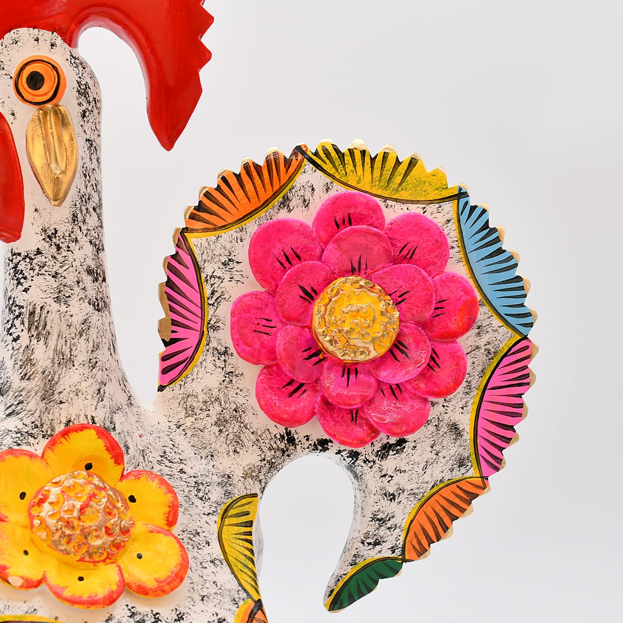 luisa-paix-o-coq-de-barcelos-40cm-blanc-figurine-c-ramique-unique image 4