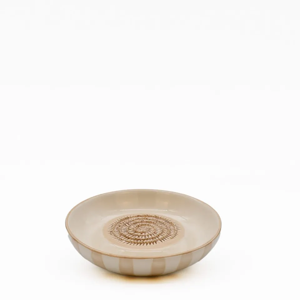 luisa-paix-o-costa-nova-mar-assiette-r-per-c-ramique-moka-12-cm image 1