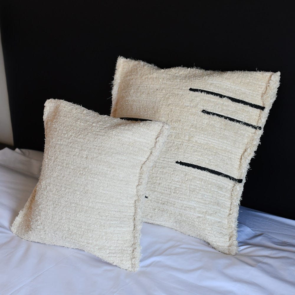 luisa-paix-o-romana-housse-coussin-beige-recycl-e-50x50 image 4