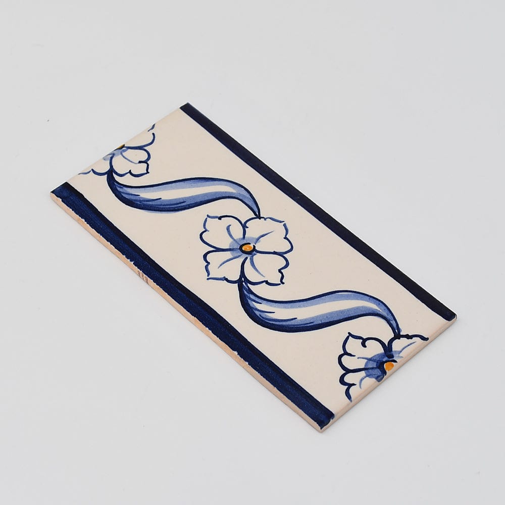luisa-paix-o-frise-azulejo-15x7-5cm-fa-ence-peinte-main image 4