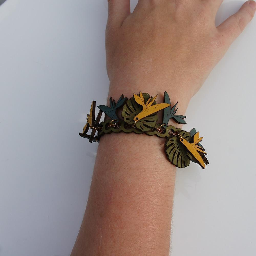 luisa-paix-o-bijoux-du-portugal-bracelet-li-ge-tropic-jaune-moutarde image 2