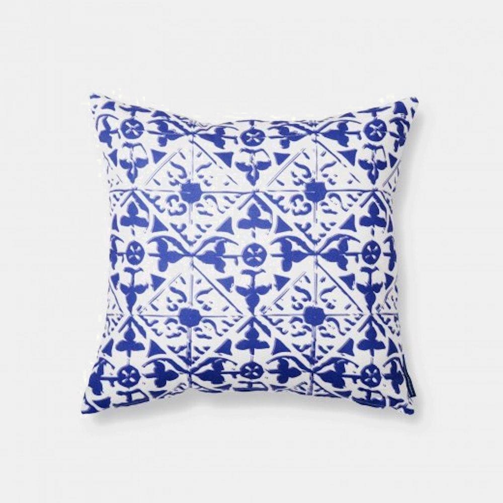luisa-paix-o-azulejos-housse-de-coussin-coton-50x50cm image 1