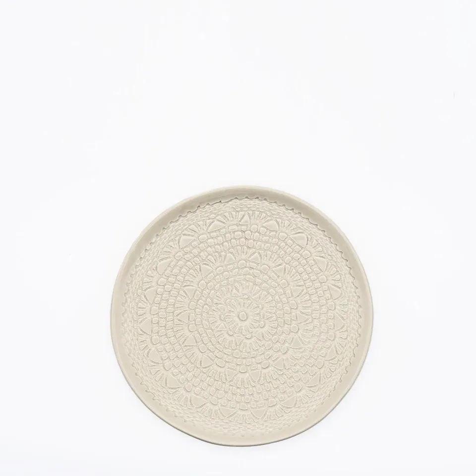 luisa-paix-o-carimbada-assiette-dessert-beige-20-cm image 1