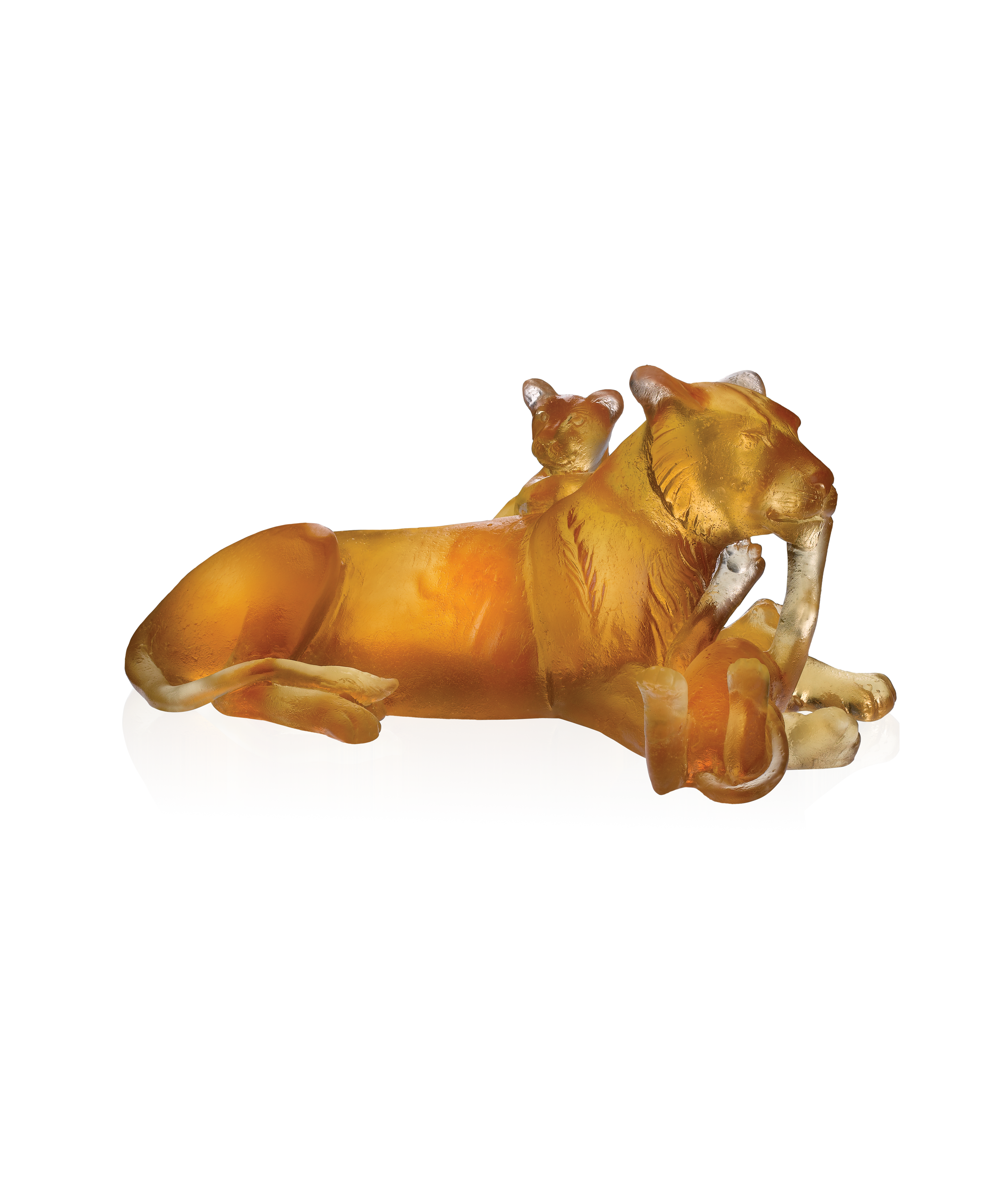 daum-univers-animalier-maternity-lion-sculpture-cristal image 1