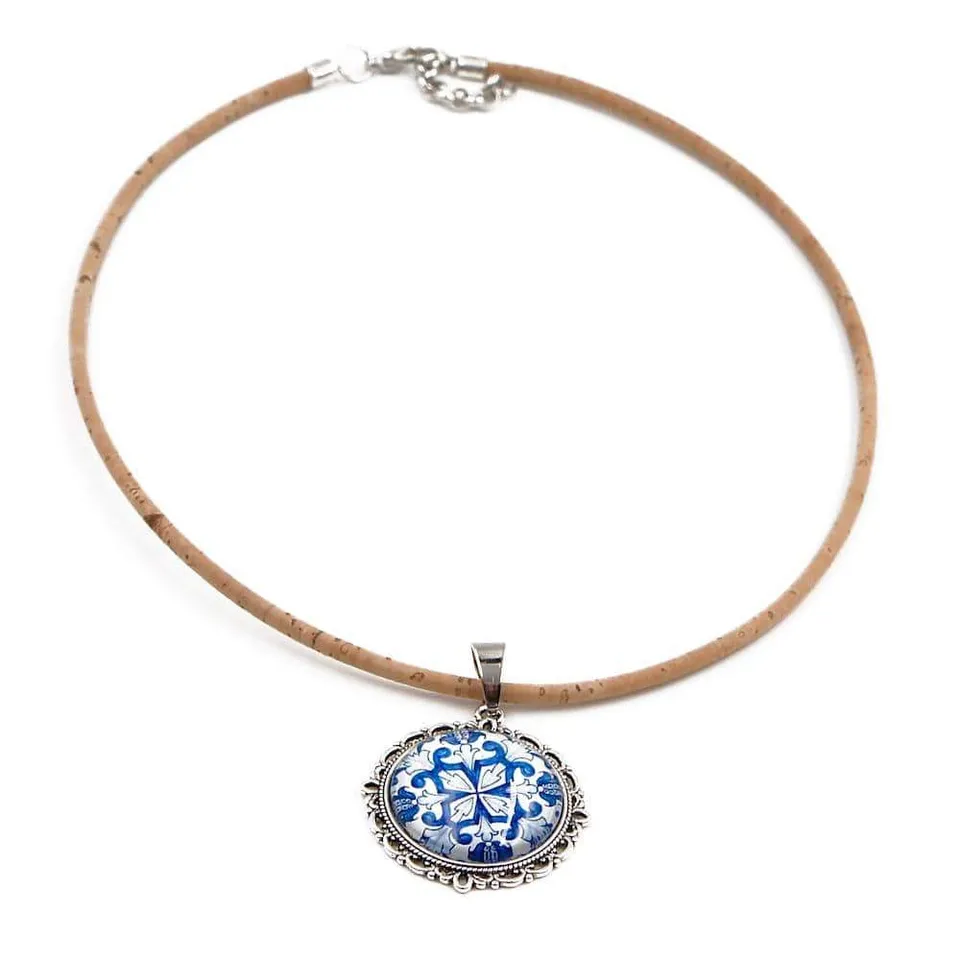 luisa-paix-o-bijoux-du-portugal-collier-li-ge-pendentif-azulejos-45-cm image 1