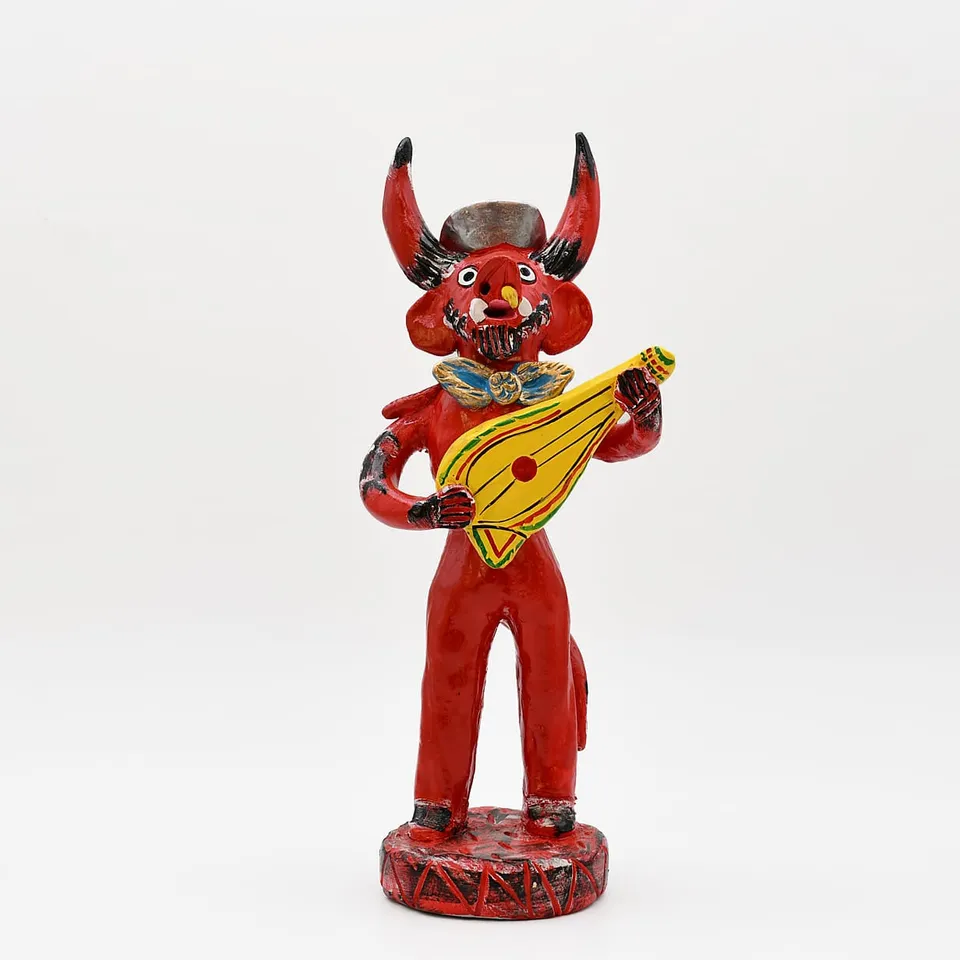luisa-paix-o-diabo-com-guitarra-30cm-statuette-barbe-noire image 1