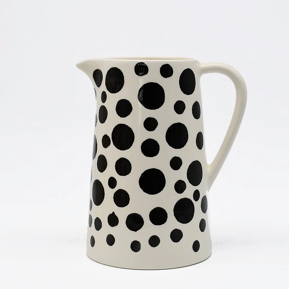 luisa-paix-o-carafe-pois-c-ramique-noire-18cm image 1
