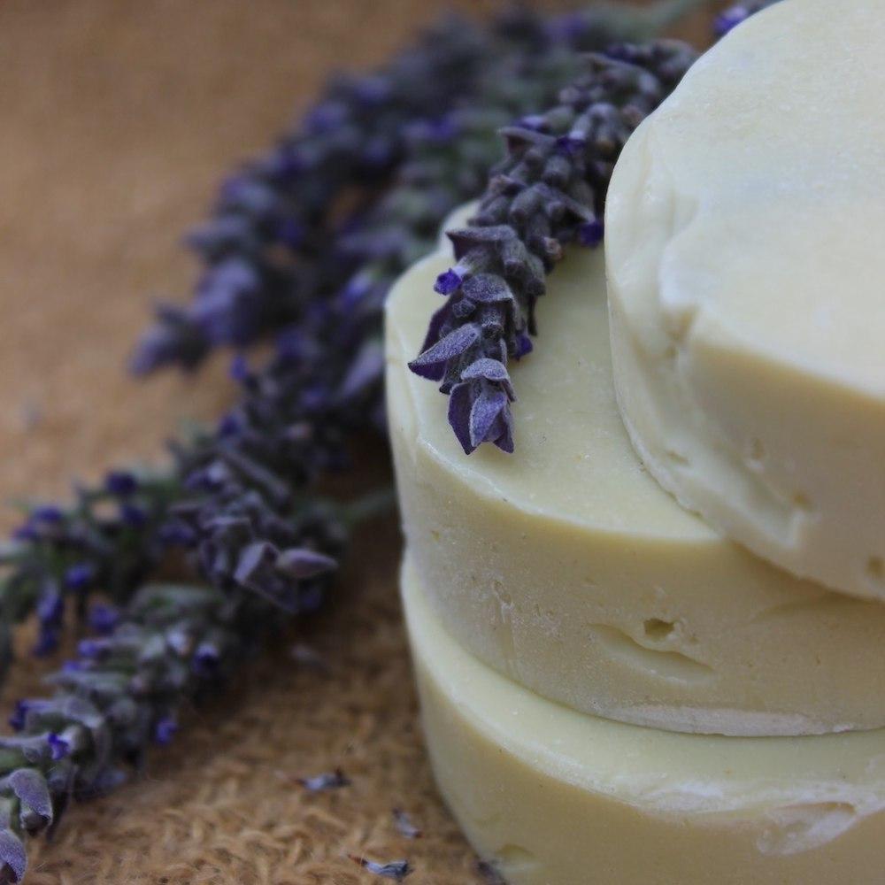 luisa-paix-o-savon-artisanal-huile-d-olive-lavande-80g image 4